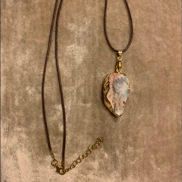 Gorgeous Gray, Mauve, White Druzy Pendant with Brown Cord Necklace NEW - Picture 5 of 8